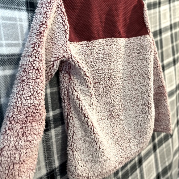 Sweater - Picture 3 of 4